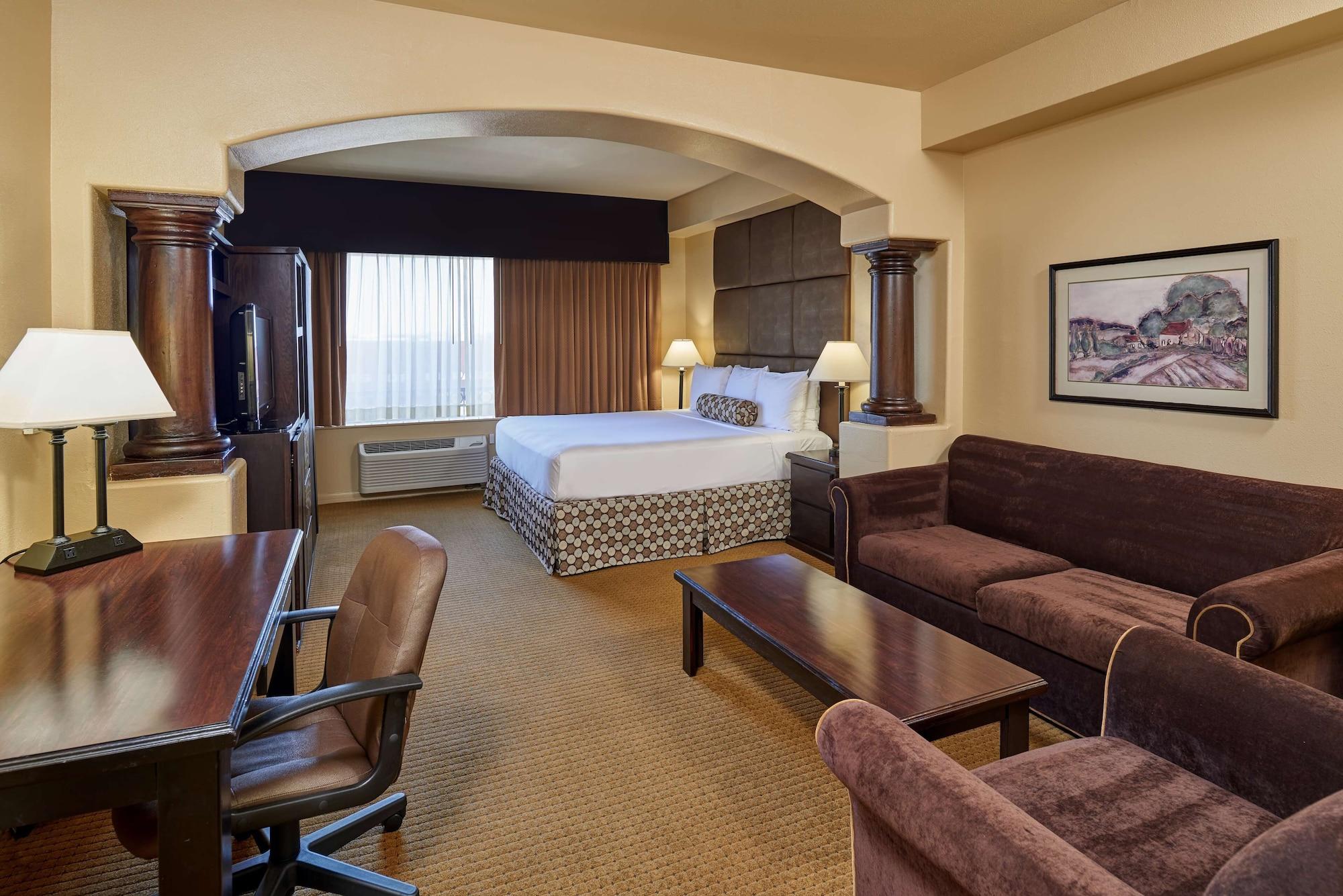 Radisson Airport 3*