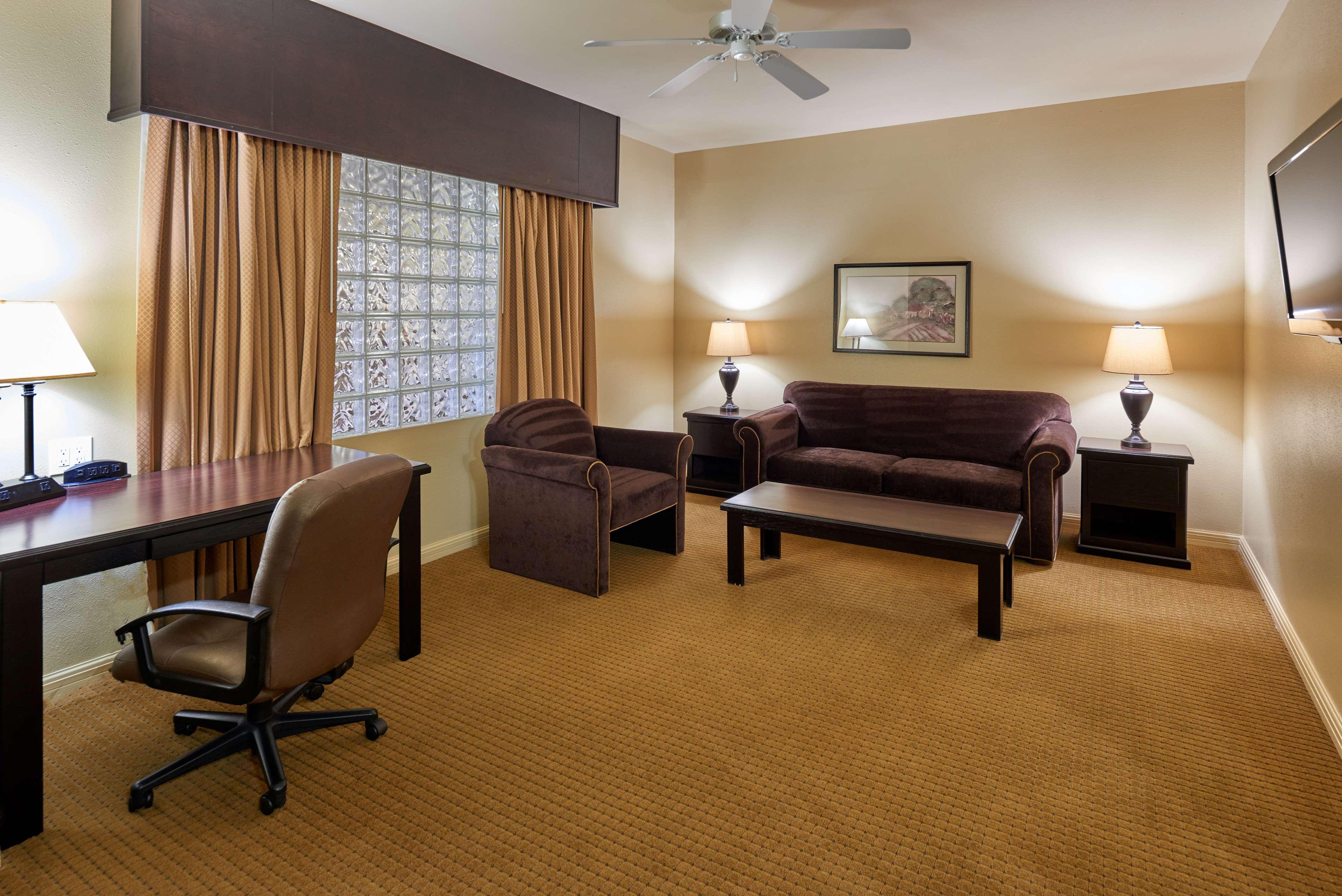 Radisson Airport Hotel